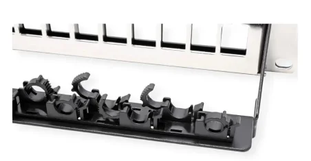 Patchpanel 19" 1U 24 Huecos KEYSTONE Apantallado con Bandeja y Fijación con Clip