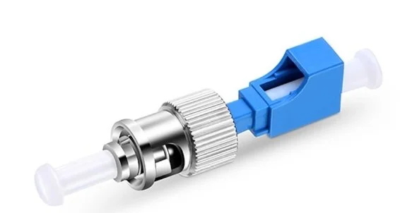 Adaptador Hibrido LC/UPC Hembra -ST/UPC Macho